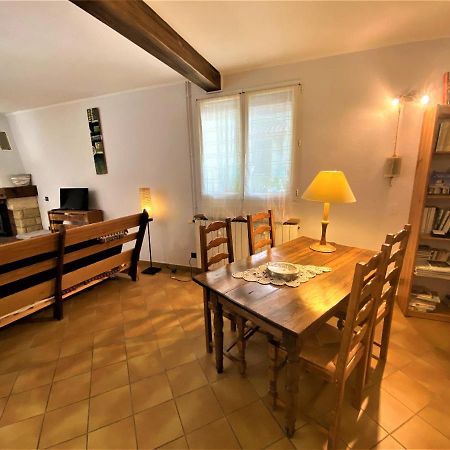 DOMAINE DE LAUDUN Gîte de groupe et chambres d'hôtes Villeneuve-de-Berg Extérieur photo