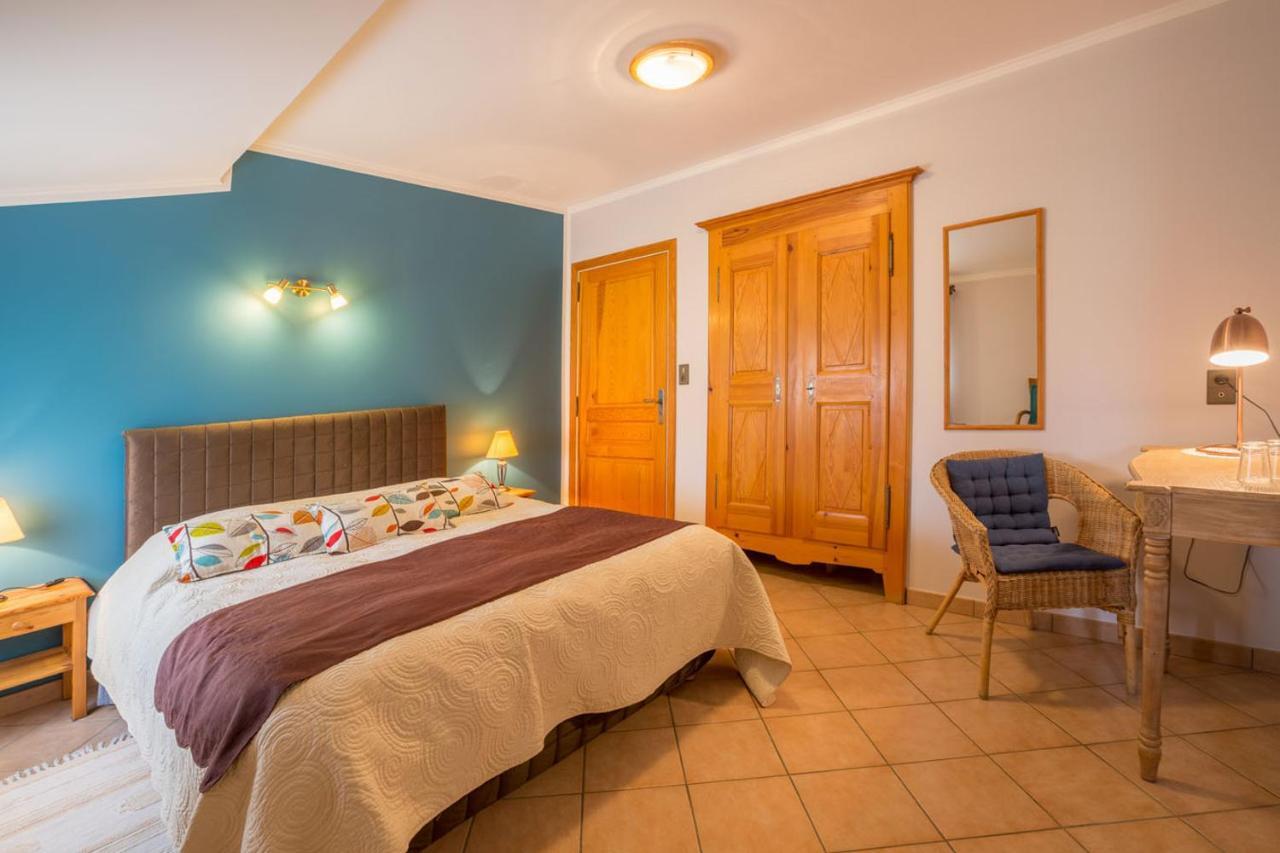 DOMAINE DE LAUDUN Gîte de groupe et chambres d'hôtes Villeneuve-de-Berg Extérieur photo