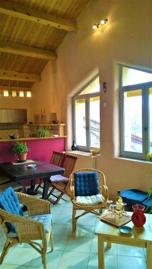 DOMAINE DE LAUDUN Gîte de groupe et chambres d'hôtes Villeneuve-de-Berg Extérieur photo