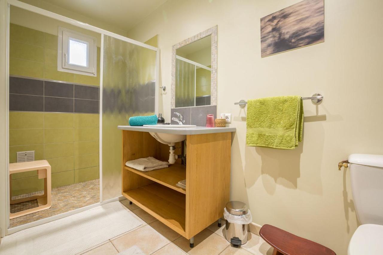 DOMAINE DE LAUDUN Gîte de groupe et chambres d'hôtes Villeneuve-de-Berg Extérieur photo