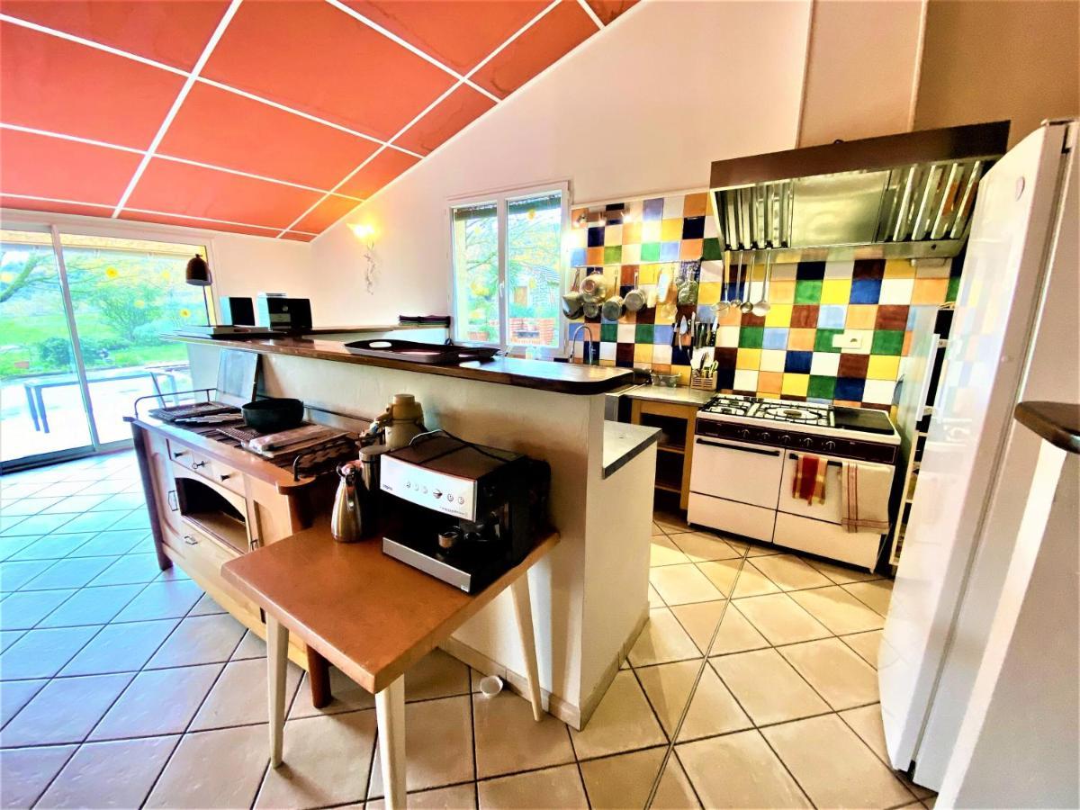 DOMAINE DE LAUDUN Gîte de groupe et chambres d'hôtes Villeneuve-de-Berg Extérieur photo