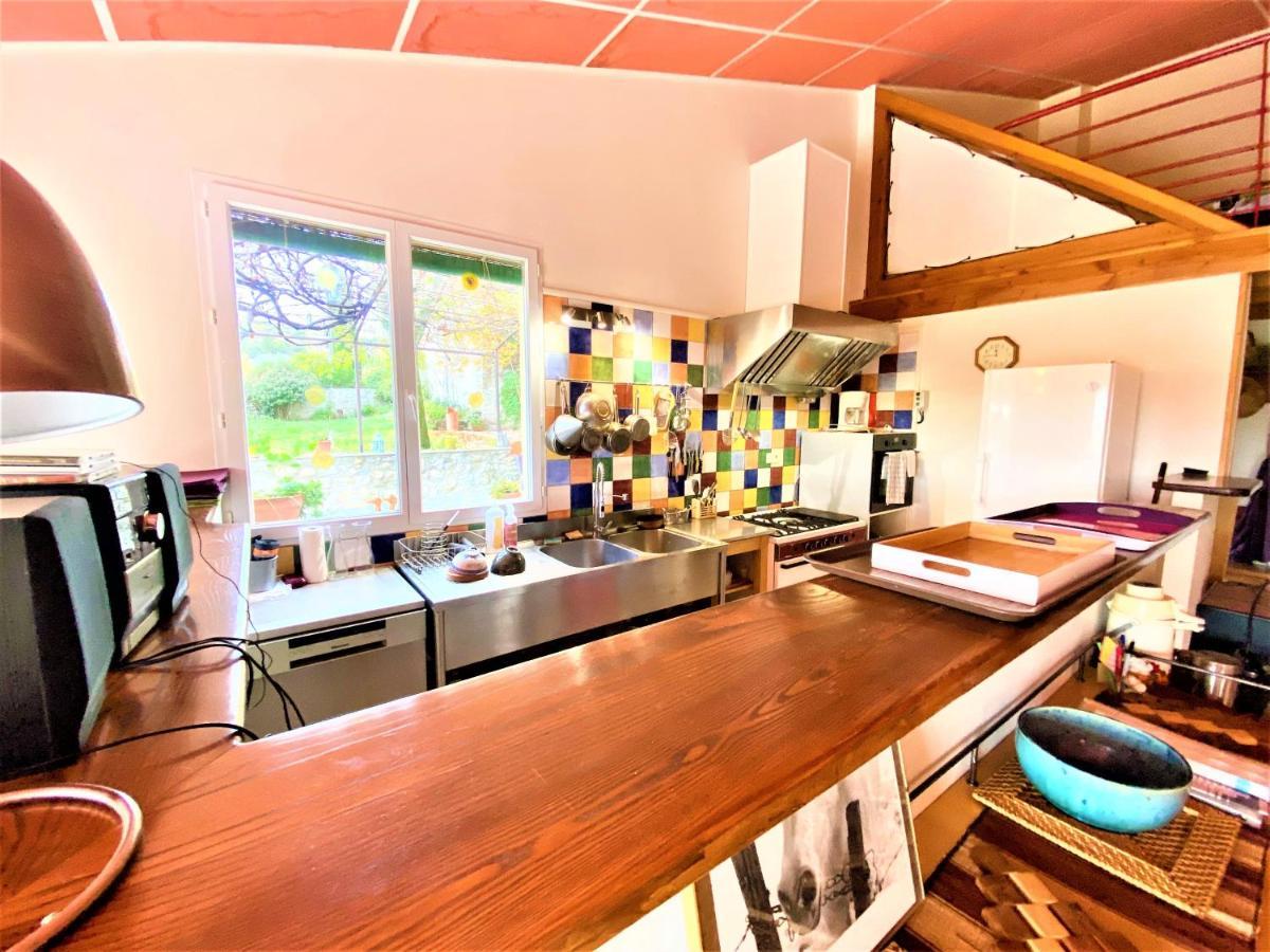 DOMAINE DE LAUDUN Gîte de groupe et chambres d'hôtes Villeneuve-de-Berg Extérieur photo