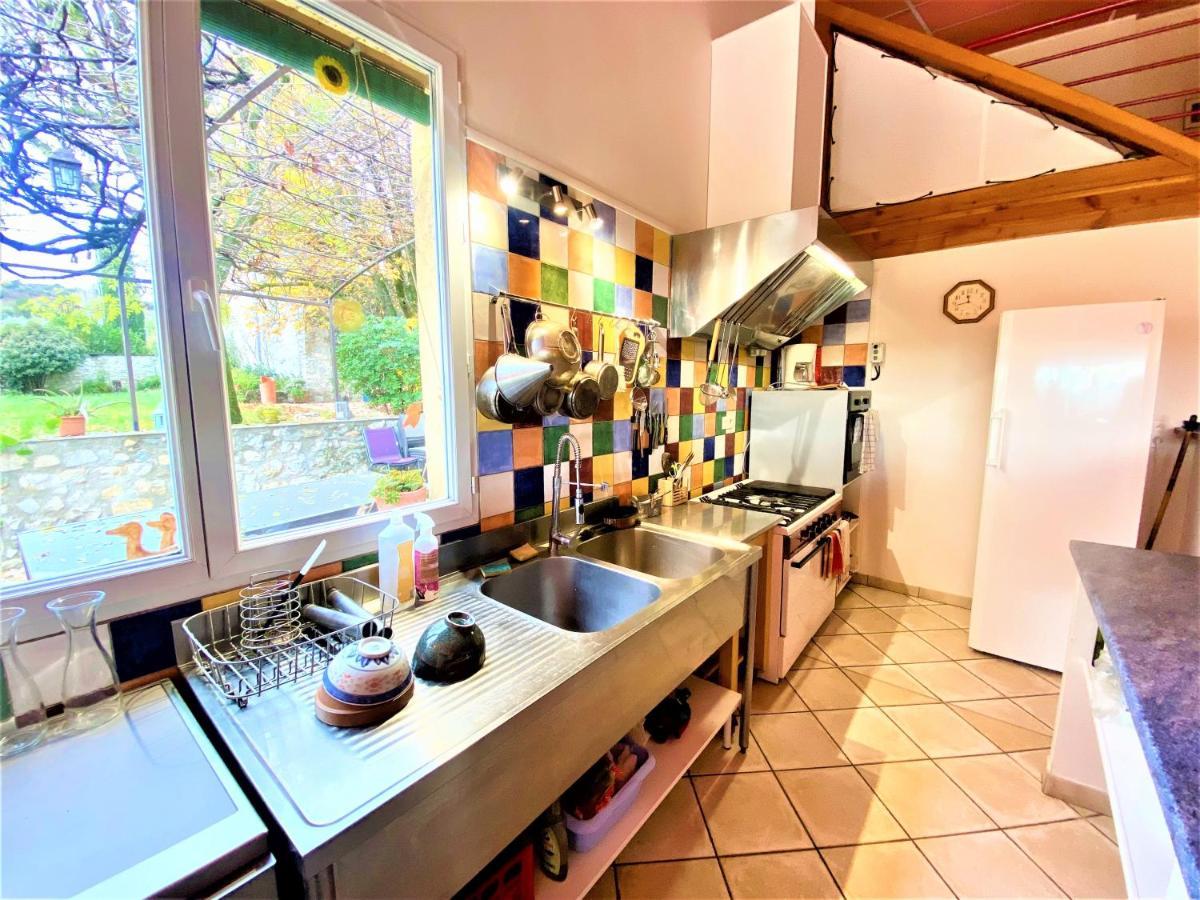 DOMAINE DE LAUDUN Gîte de groupe et chambres d'hôtes Villeneuve-de-Berg Extérieur photo