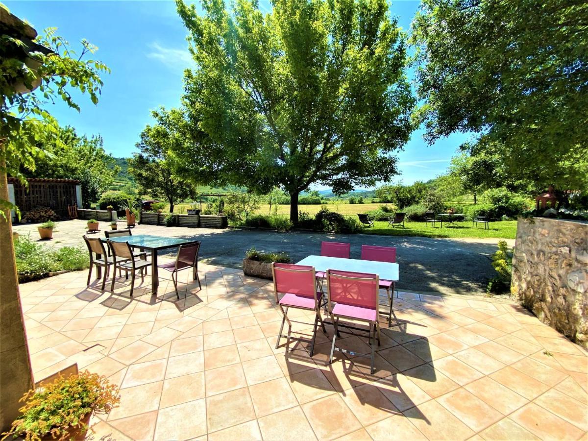 DOMAINE DE LAUDUN Gîte de groupe et chambres d'hôtes Villeneuve-de-Berg Extérieur photo