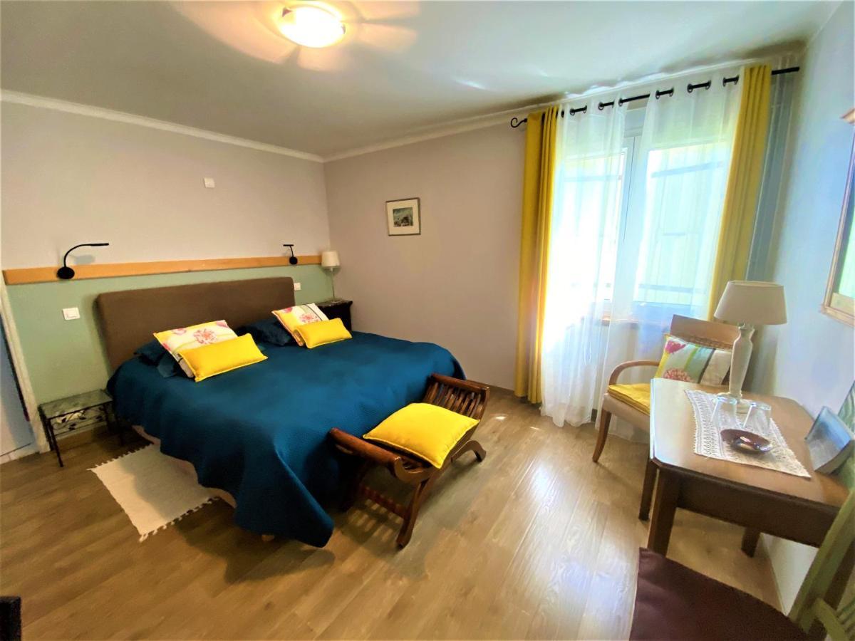 DOMAINE DE LAUDUN Gîte de groupe et chambres d'hôtes Villeneuve-de-Berg Extérieur photo