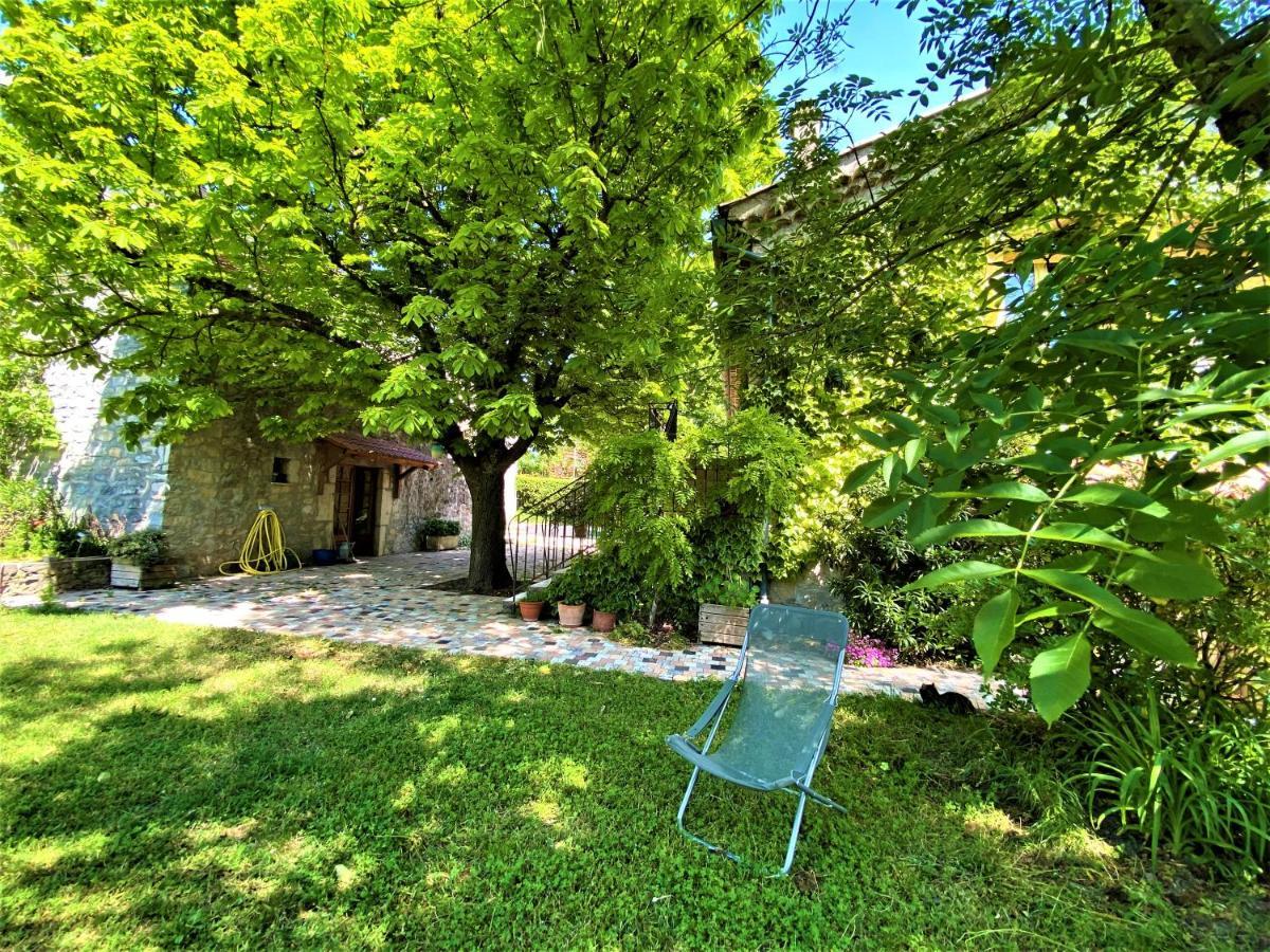 DOMAINE DE LAUDUN Gîte de groupe et chambres d'hôtes Villeneuve-de-Berg Extérieur photo