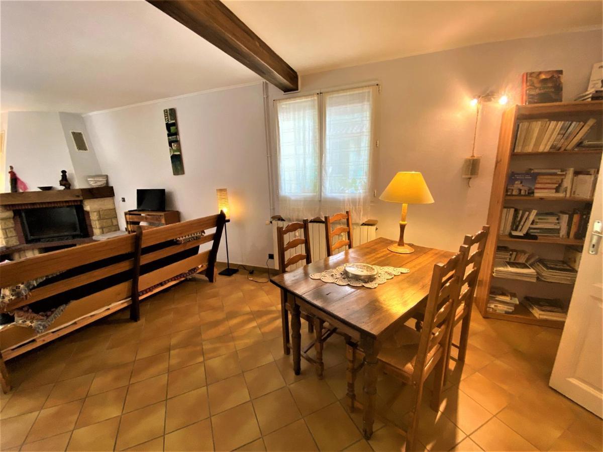 DOMAINE DE LAUDUN Gîte de groupe et chambres d'hôtes Villeneuve-de-Berg Extérieur photo